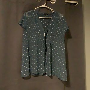 Daisy Fuentes XL polka dot shirt